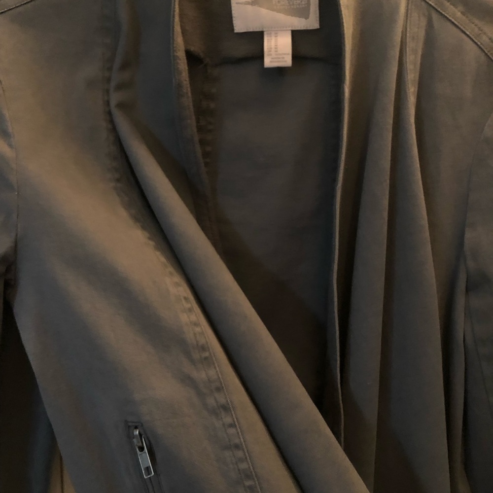 Jacket - Picture 2 of 5